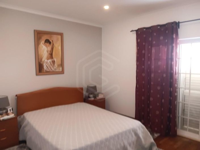 Image No.34-5 Bed House for sale