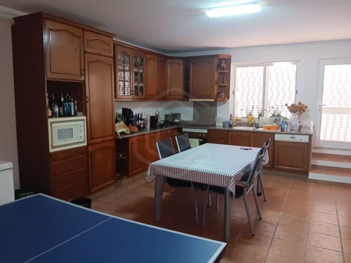 Image No.37-5 Bed House for sale