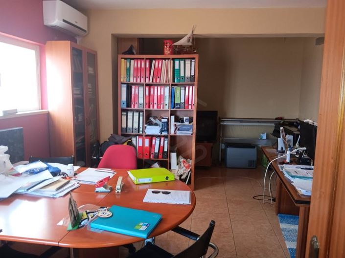 Image No.40-5 Bed House for sale