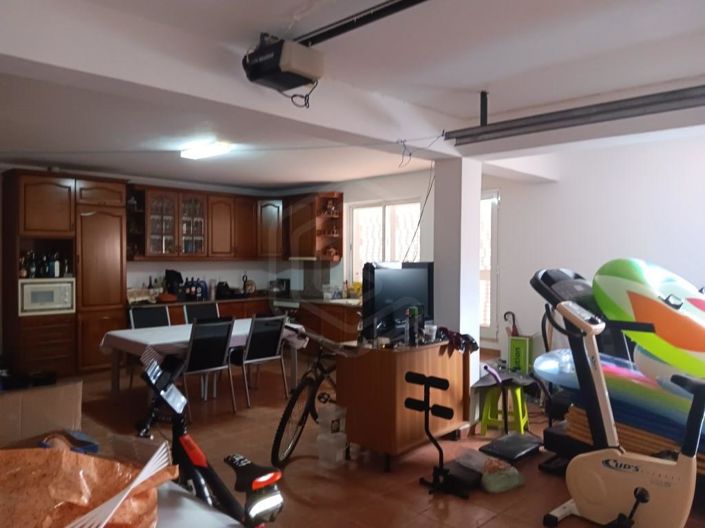 Image No.42-5 Bed House for sale