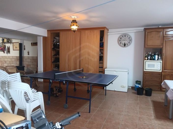 Image No.43-5 Bed House for sale