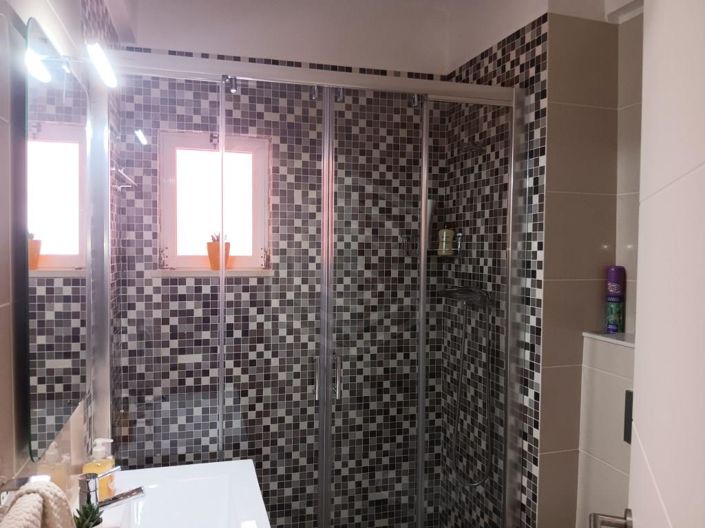 Image No.9-5 Bed House for sale