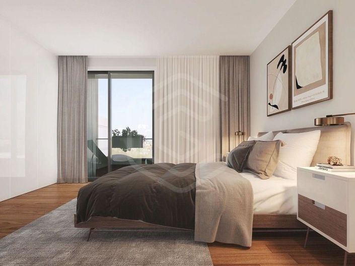 Image No.16-4 Bed Apartment for sale