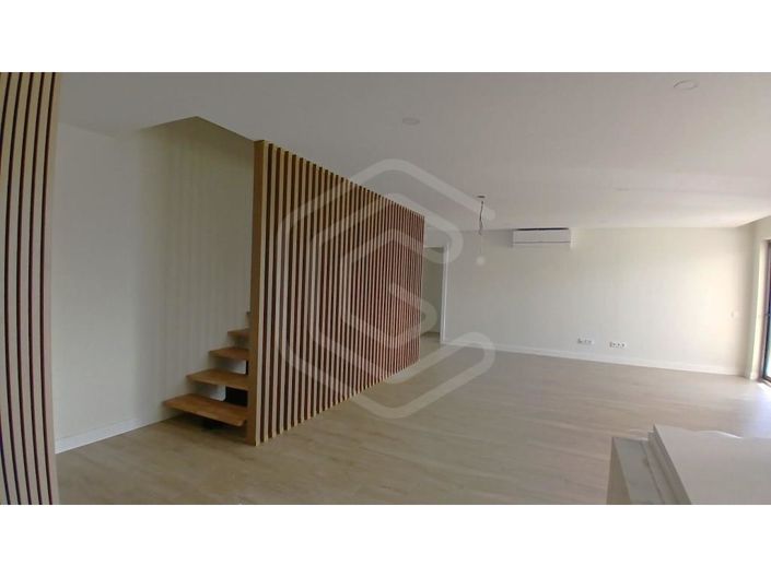 Image No.48-4 Bed Apartment for sale