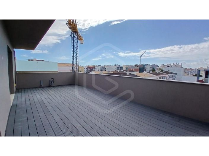 Image No.53-4 Bed Apartment for sale