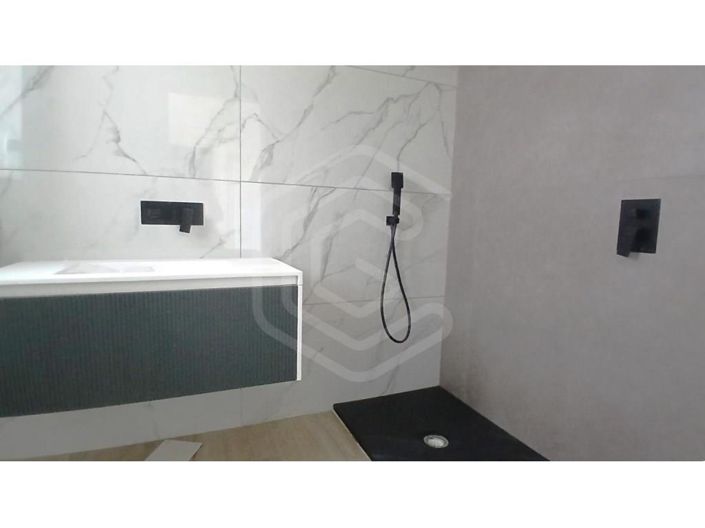 Image No.44-4 Bed Apartment for sale