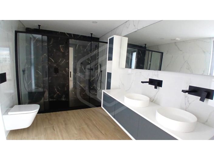 Image No.53-4 Bed Apartment for sale