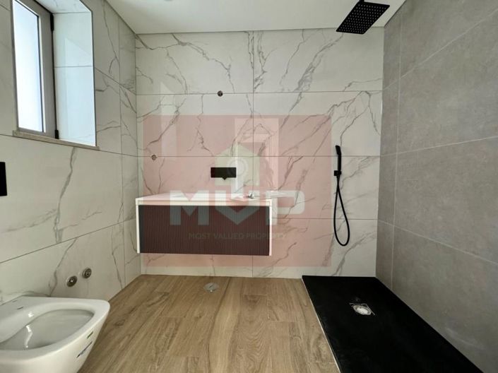 Image No.15-3 Bed Apartment for sale