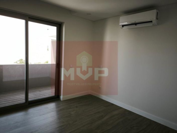 Image No.22-2 Bed Apartment for sale