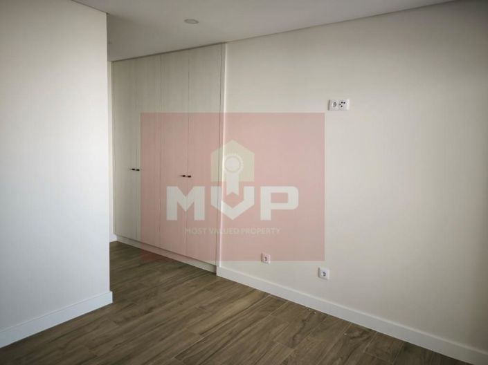 Image No.23-2 Bed Apartment for sale