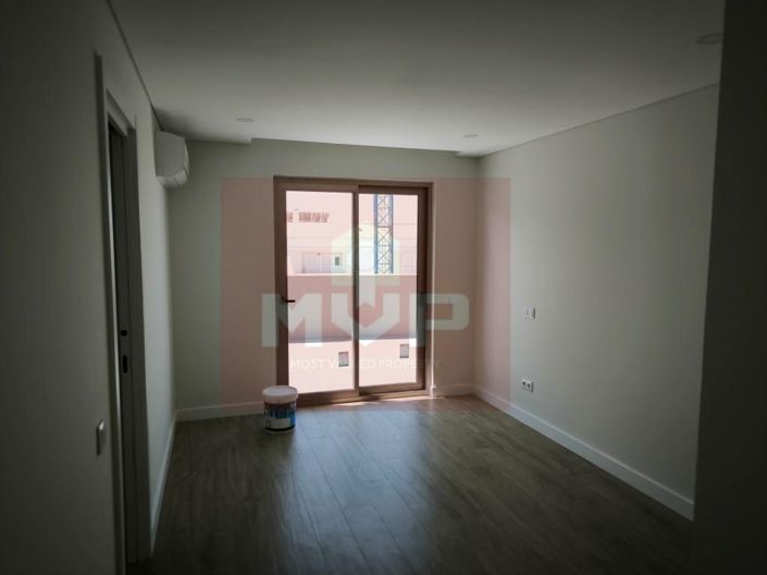 Image No.37-2 Bed Apartment for sale