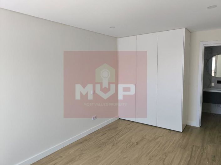 Image No.38-2 Bed Apartment for sale