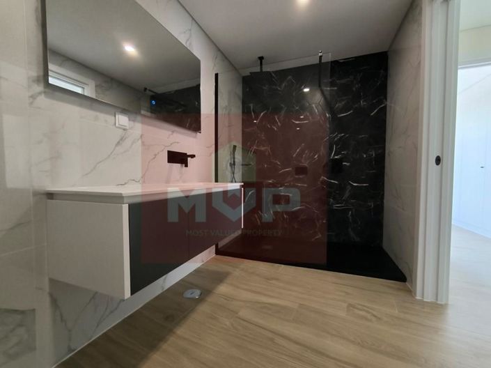 Image No.52-2 Bed Apartment for sale