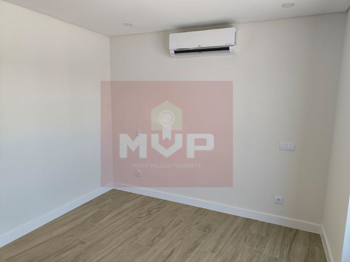 Image No.56-2 Bed Apartment for sale