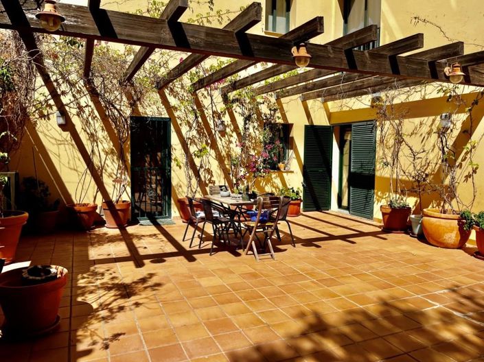 Image No.1-4 Bed Apartment for sale