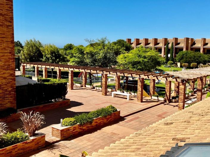 Image No.12-4 Bed Apartment for sale