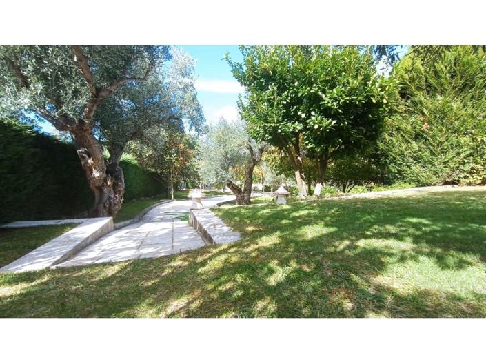 Image No.12-5 Bed House for sale