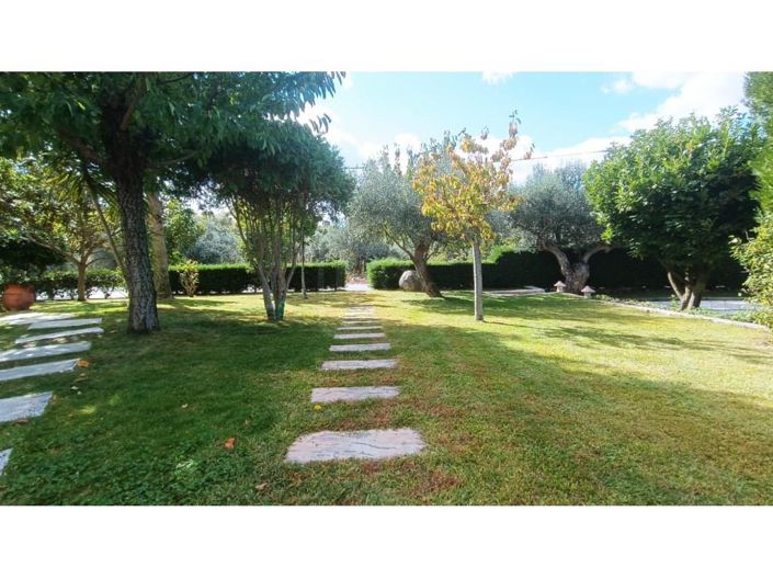 Image No.13-5 Bed House for sale