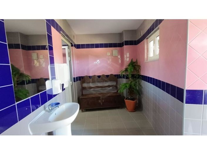 Image No.24-5 Bed House for sale