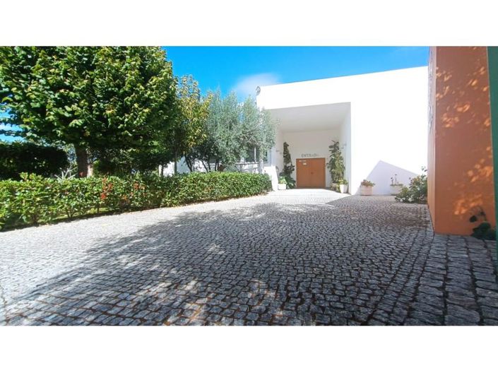 Image No.27-5 Bed House for sale