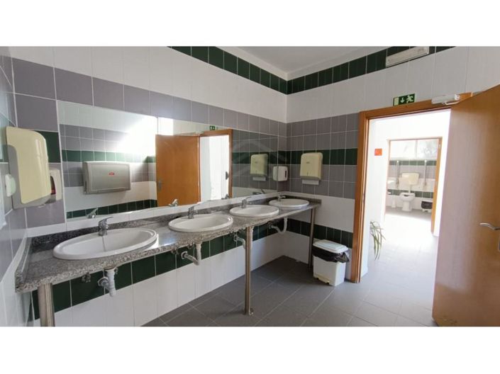 Image No.36-5 Bed House for sale