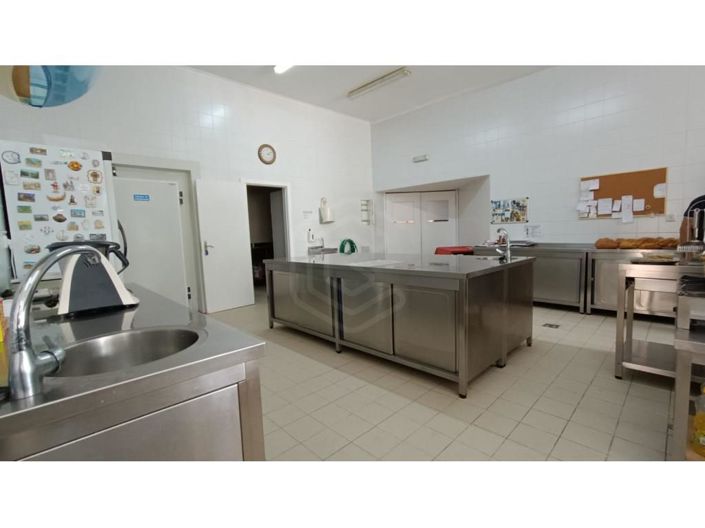 Image No.41-5 Bed House for sale