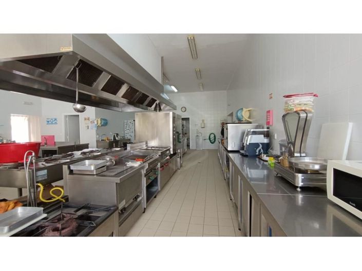 Image No.44-5 Bed House for sale