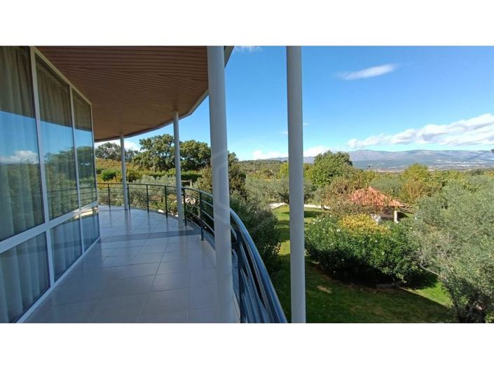 Image No.47-5 Bed House for sale