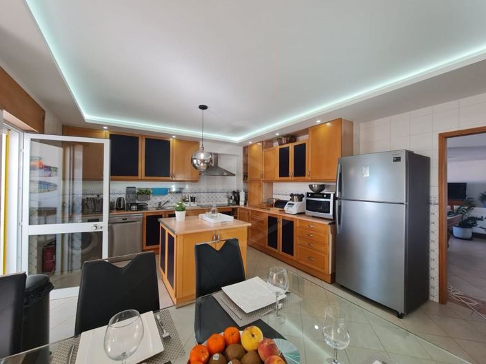 Image No.11-4 Bed Apartment for sale