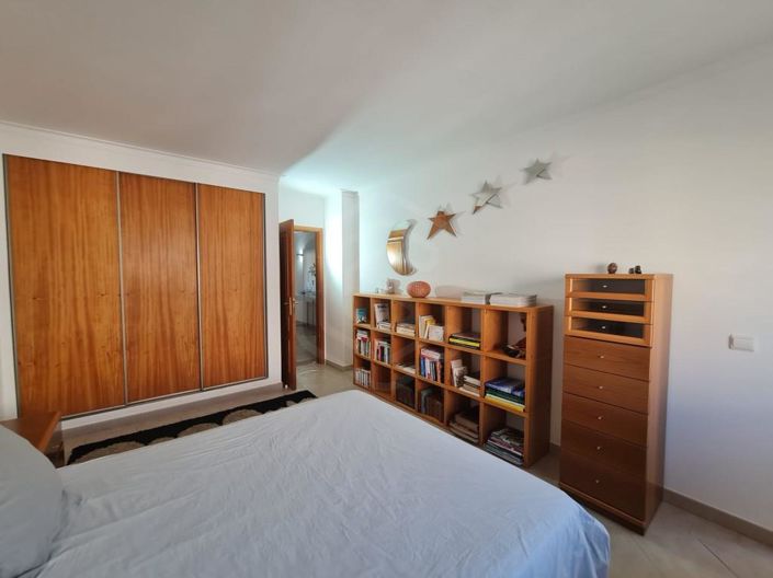 Image No.17-4 Bed Apartment for sale