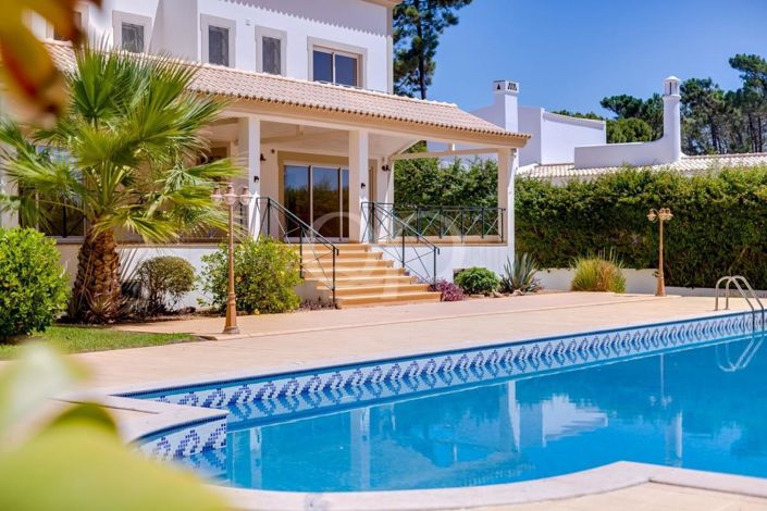 Image No.1-3 Bed House for sale