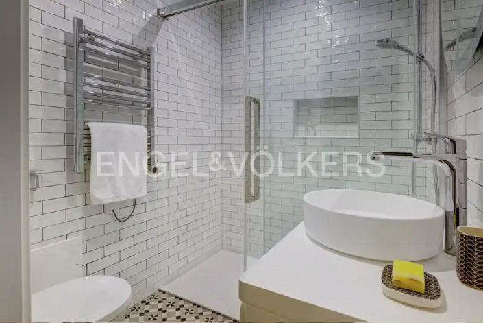 Image No.11-5 Bed House for sale