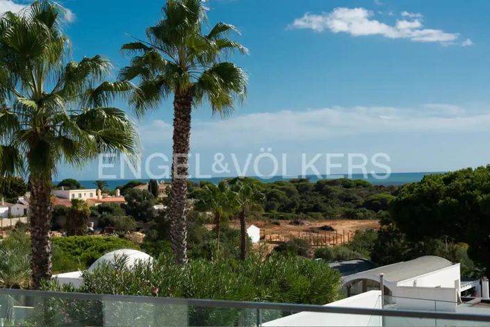 Image No.22-5 Bed House for sale