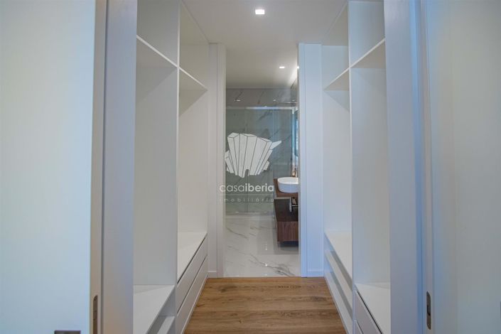 Image No.17-2 Bed Apartment for sale