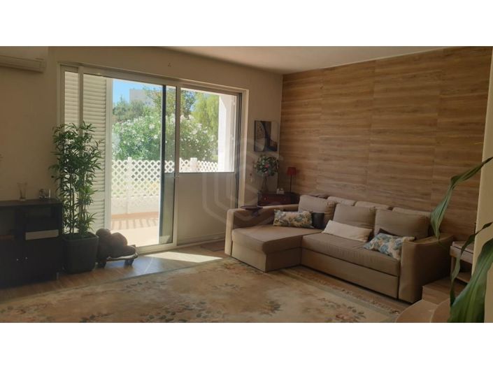 Image No.1-2 Bed House for sale