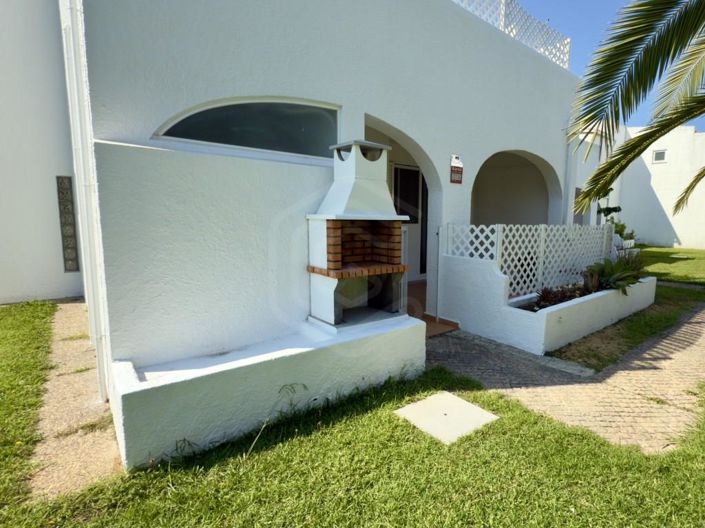 Image No.12-2 Bed House for sale