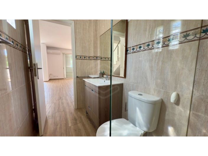 Image No.16-2 Bed House for sale