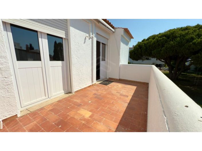 Image No.28-2 Bed House for sale