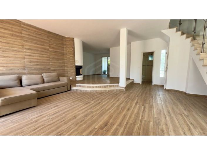 Image No.3-2 Bed House for sale