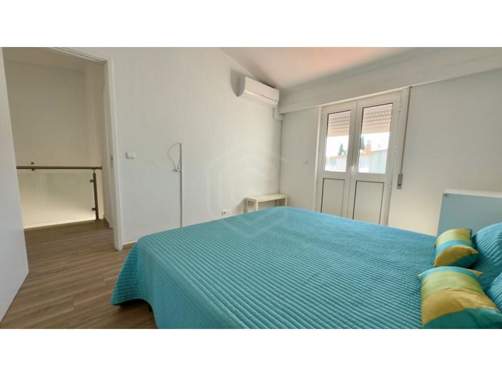 Image No.41-2 Bed House for sale