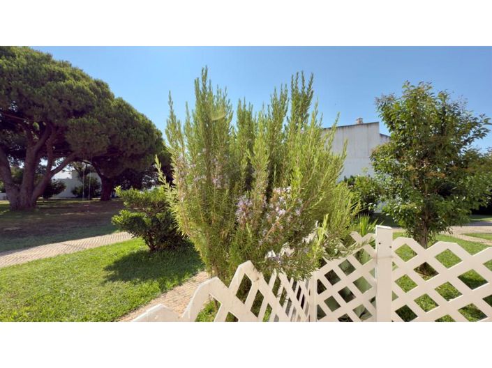 Image No.50-2 Bed House for sale