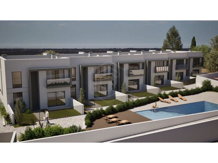 Image No.3-4 Bed House for sale