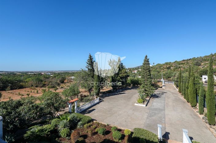 Image No.10-6 Bed House for sale