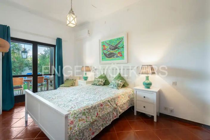 Image No.24-3 Bed House for sale