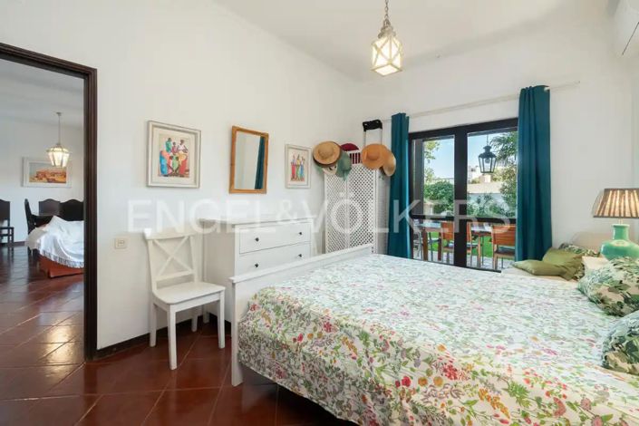 Image No.25-3 Bed House for sale