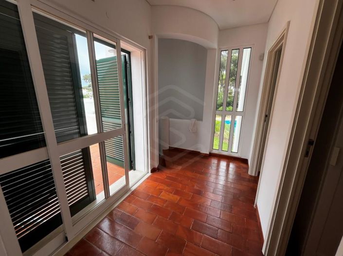 Image No.22-4 Bed House for sale