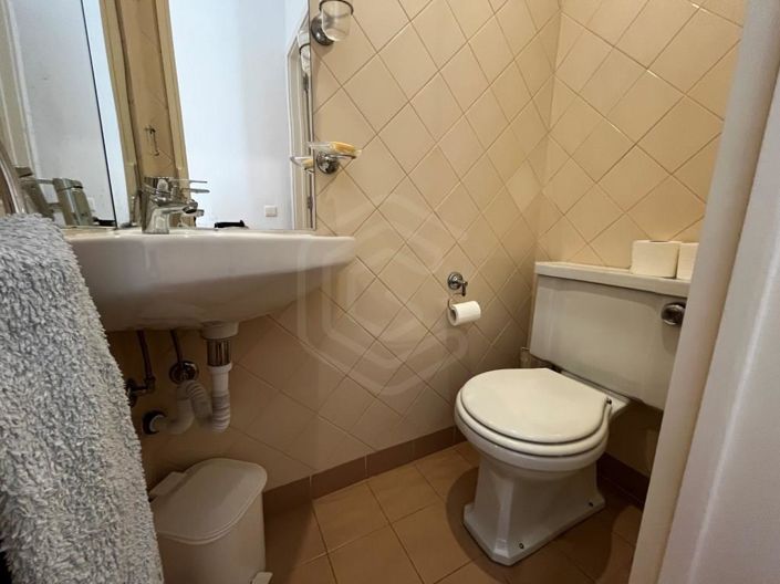 Image No.26-4 Bed House for sale