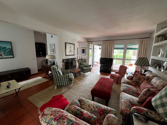 Image No.3-4 Bed House for sale