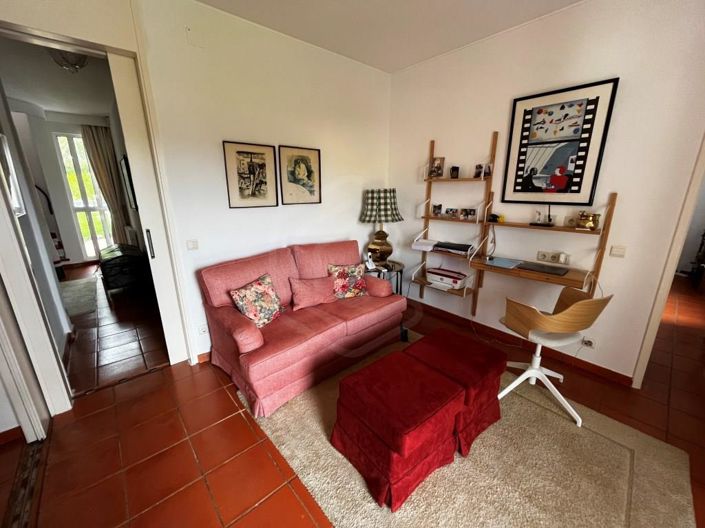 Image No.7-4 Bed House for sale