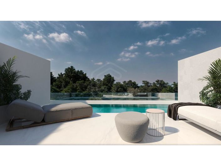 Image No.9-2 Bed House for sale